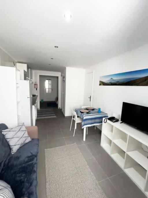 Apartamento Simples E Simpatico Horta  Luaran gambar